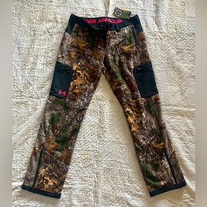 NWT UA Storm1 Realtree Camo insulated pant Large